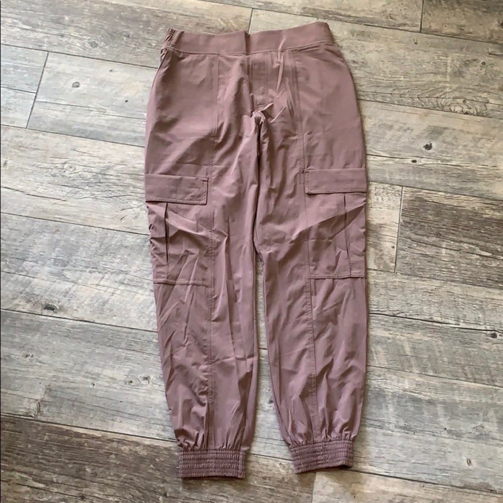 Athleta Chelsea utility joggers sz 6